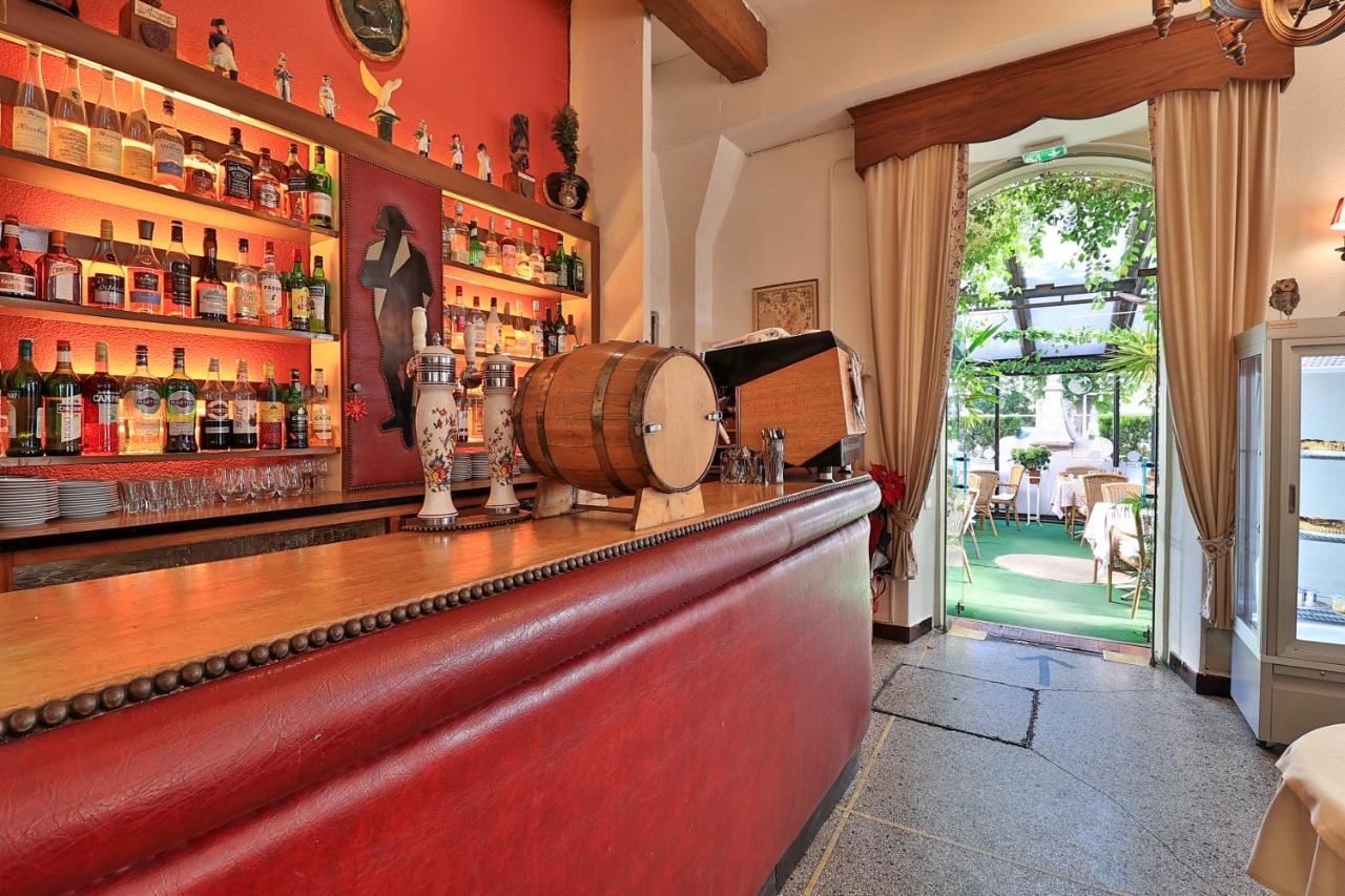 Logis Le Relais Imperial Hotel Saint-Vallier-de-Thiey Exterior photo