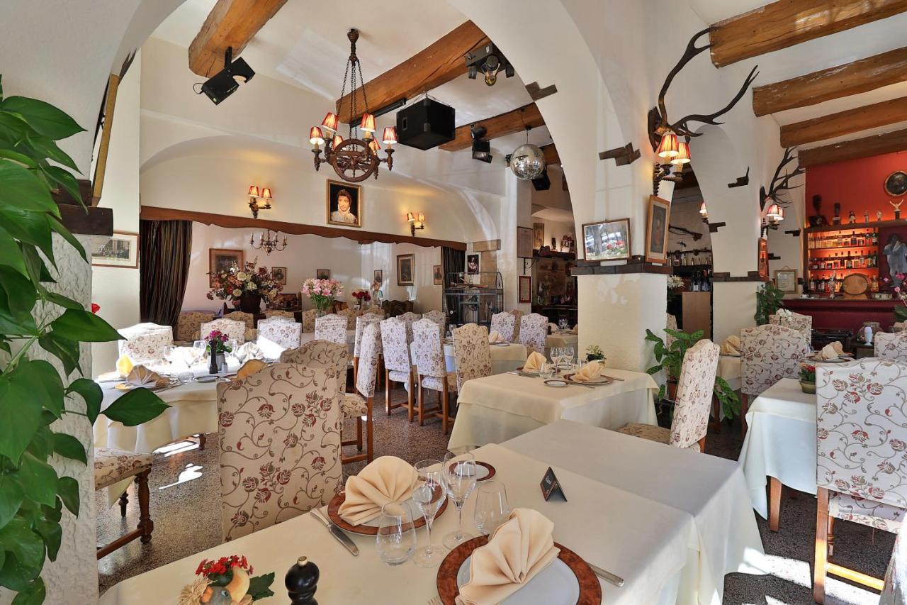 Logis Le Relais Imperial Hotel Saint-Vallier-de-Thiey Exterior photo
