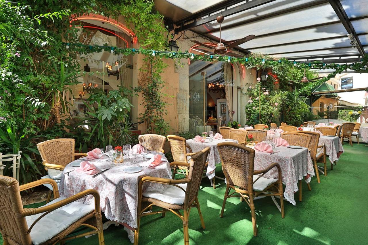 Logis Le Relais Imperial Hotel Saint-Vallier-de-Thiey Exterior photo