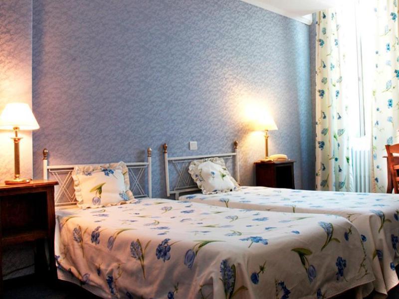 Logis Le Relais Imperial Hotel Saint-Vallier-de-Thiey Exterior photo